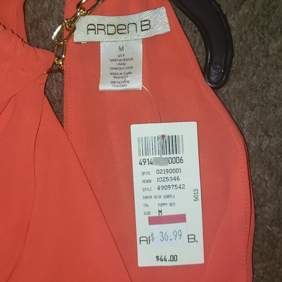 Top - Picture 3 of 3